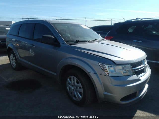 2015 3C4PDCAB8FT592473 main image