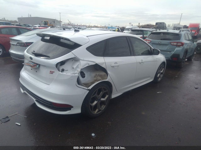Ford FOCUS ST 2017 1FADP3L90HL314188 Image 5