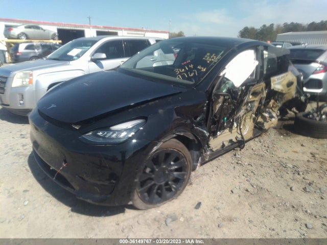 Tesla Model Y Long Range 2022 7SAYGDEE3NF381512 Image 2