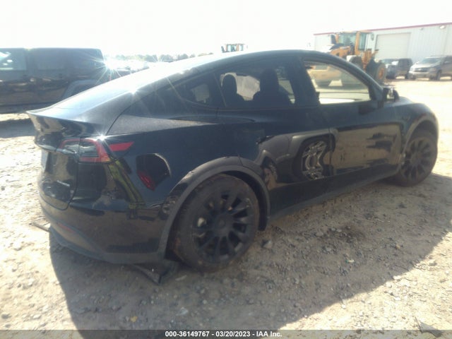 Tesla Model Y Long Range 2022 7SAYGDEE3NF381512 Image 4
