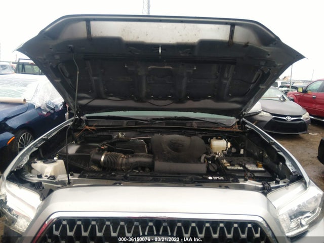 2018 Toyota Tacoma, VIN: 3TMCZ5AN5JM179113