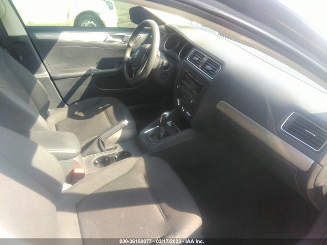 3VWD17AJ0FM427891 Volkswagen Jetta Sedan 1.8t Se