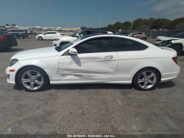 2015 Mercedes-Benz C-Class, VIN: WDDGJ4HB9FG415915