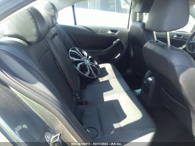 2014 VOLKSWAGEN JETTA SEDAN SE VIN: 3VWD17AJ5EM268140