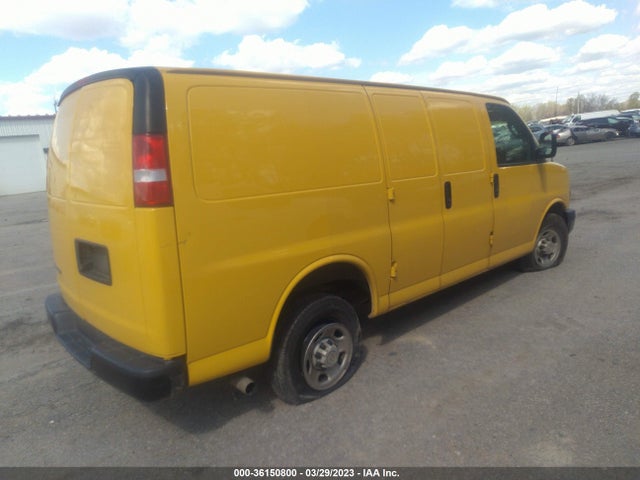 Chevrolet EXPRESS CARGO VAN 2019 1GCWGAFP0K1338222 Image 4