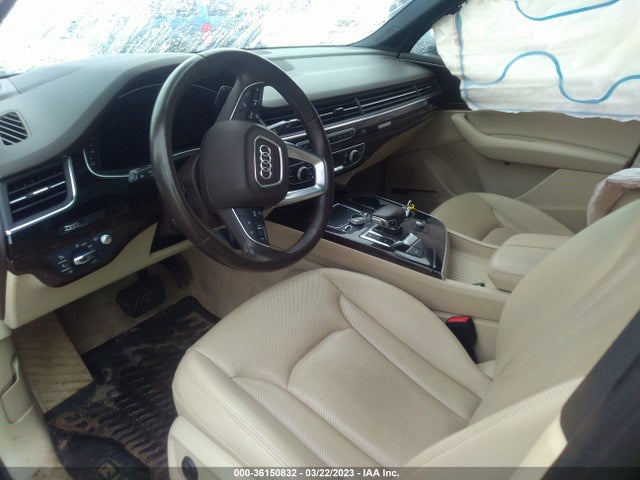 WA1VAAF77JD035586 Audi Q7 Prestige
