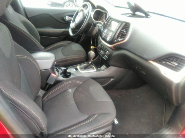 1C4PJLCB1GW351565 Jeep Cherokee Latitude