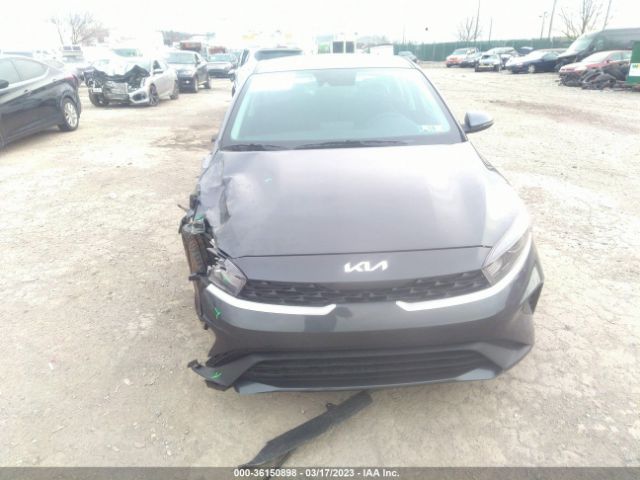 3KPF24AD7PE570382 KIA Forte Lxs