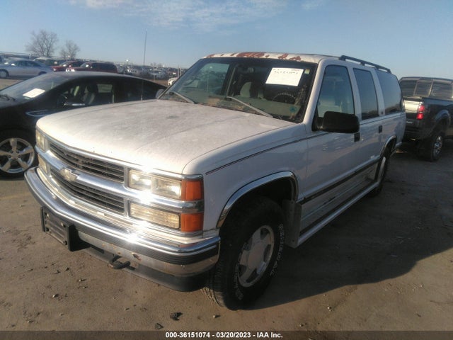 Chevrolet Suburban 1999 3GNFK16R2XG103644 Image 2