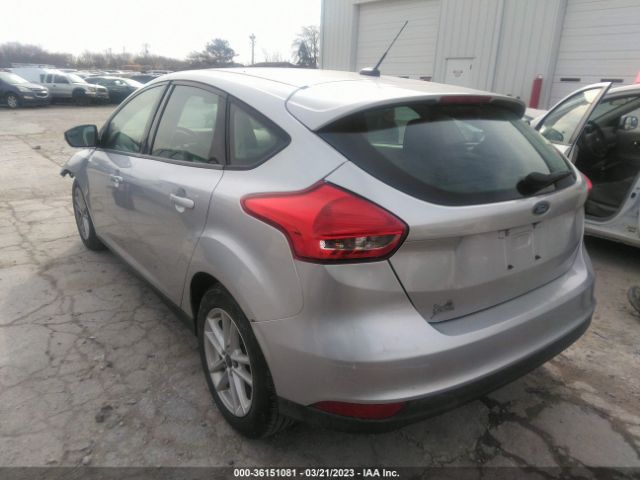 1FADP3K22FL319586 Ford FOCUS SE