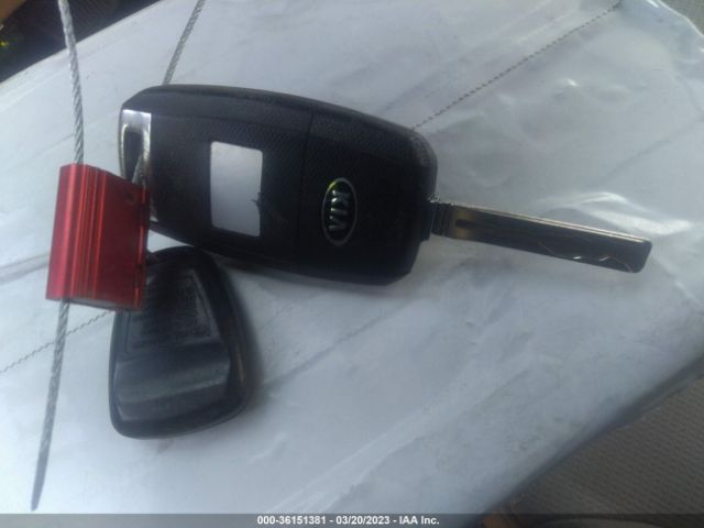 5XYKTDA72FG639809 KIA SORENTO LX