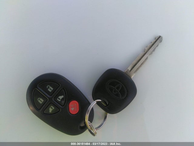 Toyota SIENNA LE 2015 5TDKK3DCXFS627822 Image 3