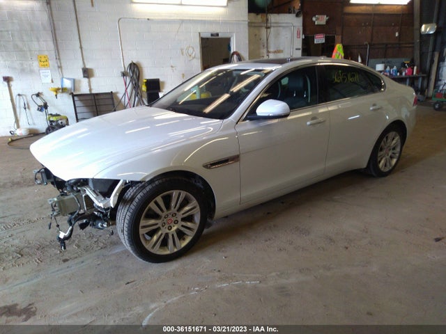 2016 JAGUAR XF 35T PREMIUM VIN: SAJBJ4BV0GCY16786