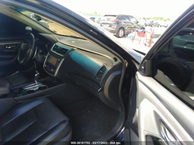 1N4BL3AP2HC148731 Nissan Altima 3.5 Sl