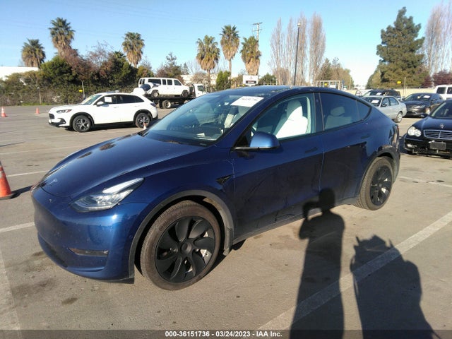 Tesla Model Y Long Range 2022 7SAYGAEE2NF349326 Image 2