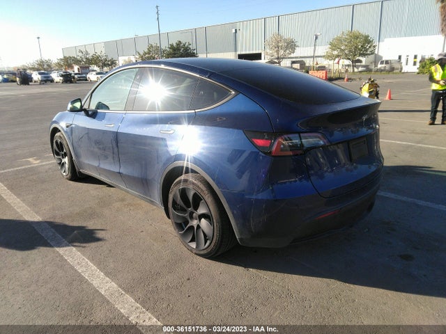 Tesla Model Y Long Range 2022 7SAYGAEE2NF349326 Image 3