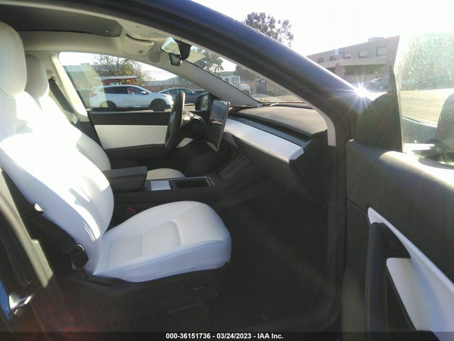 Tesla Model Y Long Range 2022 7SAYGAEE2NF349326 Image 5