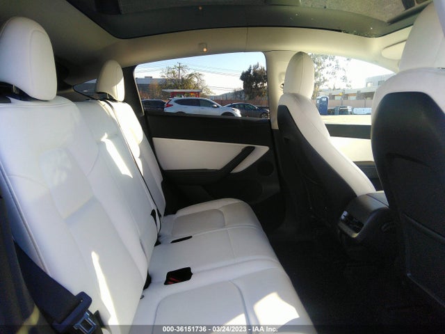 Tesla Model Y Long Range 2022 7SAYGAEE2NF349326 Image 8
