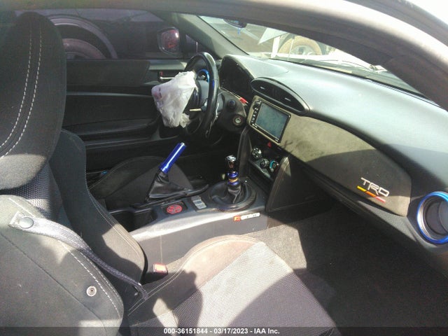 Toyota 86 2017 JF1ZNAA16H9702732 Image 7