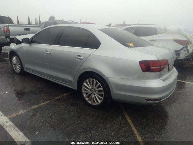 3VWL17AJ5GM228932 Volkswagen Jetta Sedan 1.8t Sel