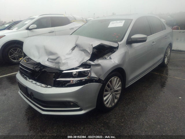 3VWL17AJ5GM228932 Volkswagen Jetta Sedan 1.8t Sel