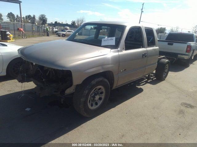 2002 CHEVROLET SILVERADO 1500 LS VIN: 2GCEC19T921416264