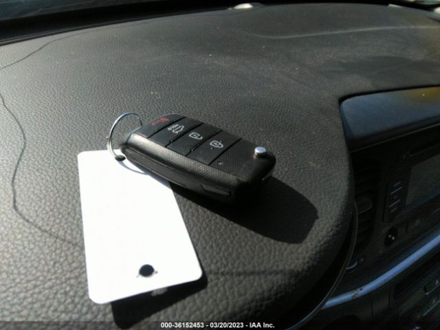 KNAGM4A74F5658709 KIA Optima Lx