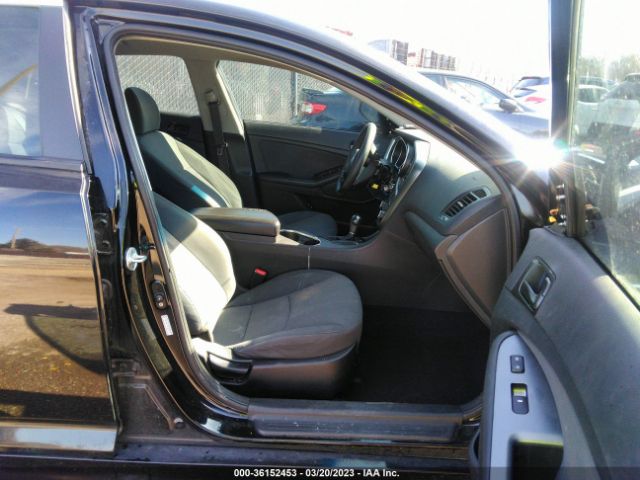 KNAGM4A74F5658709 KIA Optima Lx