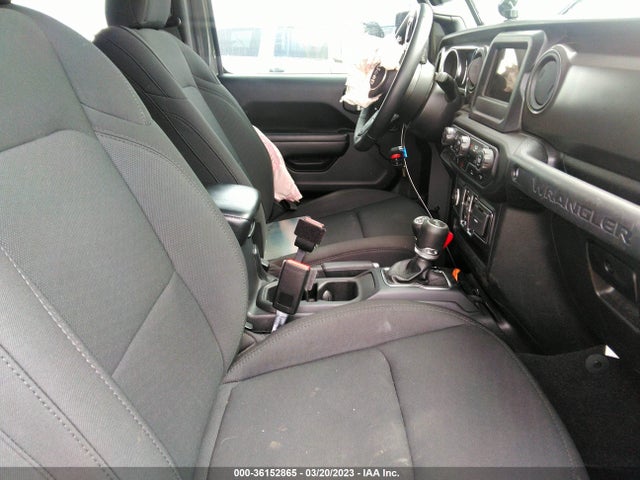 1C4HJXDN2MW715069 Jeep Wrangler Unlimited Sport S