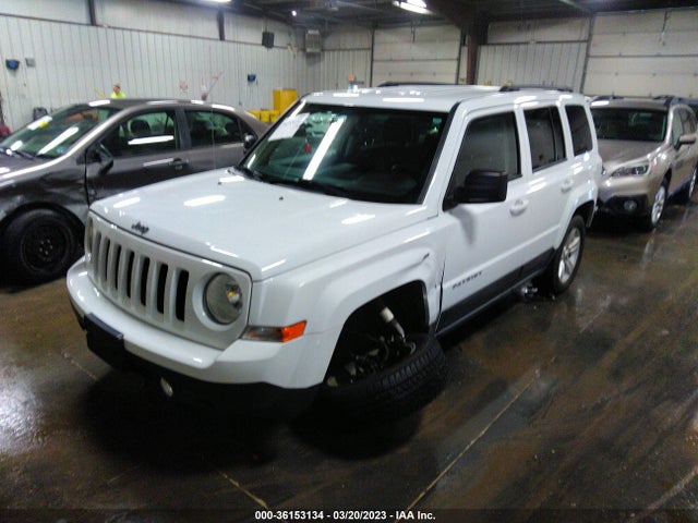 1C4NJRFBXGD692481 Jeep Patriot Latitude