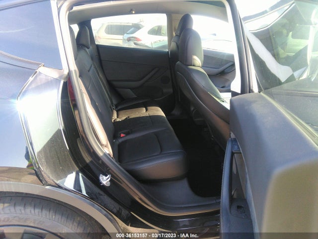 Tesla Model Y Long Range 2021 5YJYGDEE5MF287577 Image 8