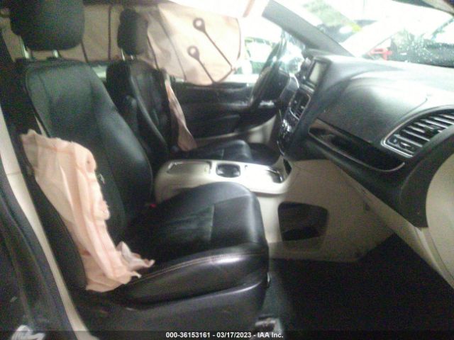 2C4RDGCG3GR401569 Dodge Grand Caravan Sxt Plus