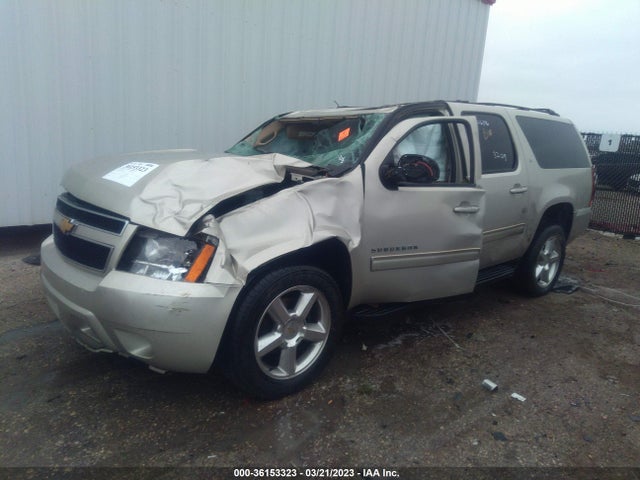 Chevrolet Suburban Lt 2014 1GNSCJE02ER113716 Image 2