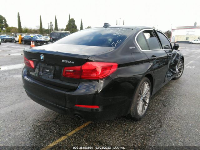 WBAJA9C52KB389855 BMW 5 Series 530e Iperformance
