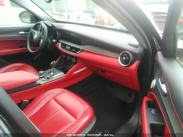 ZASPAKBN6K7C49713 Alfa Romeo STELVIO TI