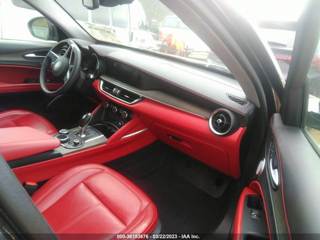 ZASPAKBN6K7C49713 Alfa Romeo STELVIO TI