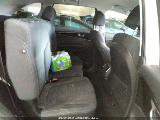 5XYPGDA57JG369199 KIA Sorento Lx V6
