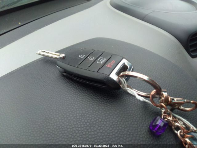 KNDJN2A20E7103029 KIA Soul Base