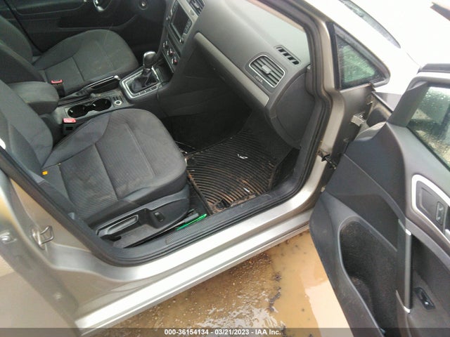 3VW217AU9GM033437 Volkswagen Golf Tsi S
