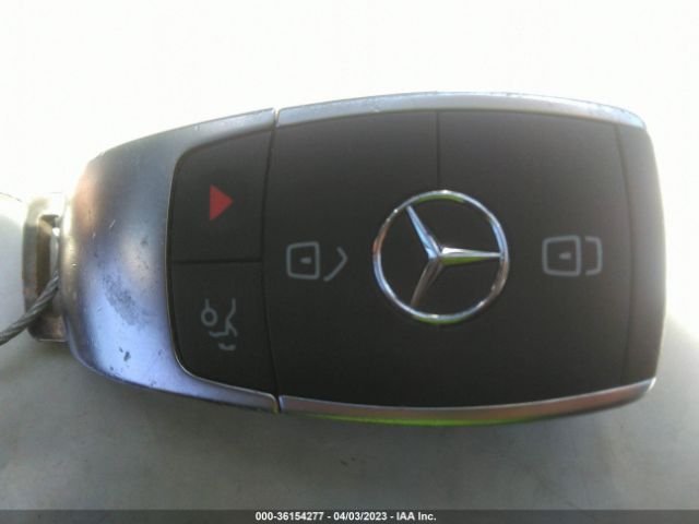 55SWF8DB6KU299242 Mercedes-Benz C-class C 300