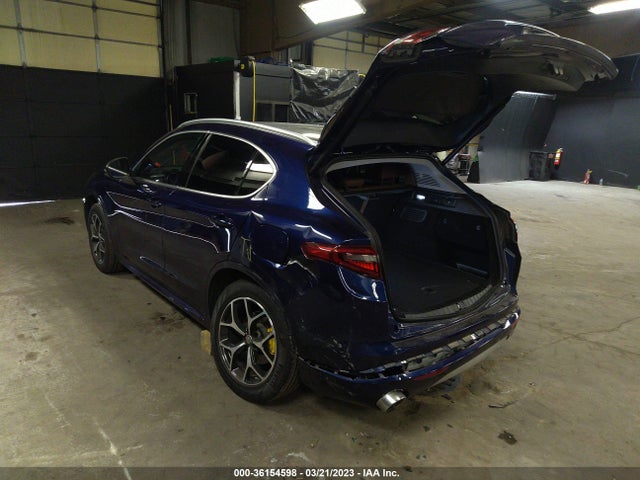 ZASPAKBN5M7D17809 Alfa Romeo STELVIO TI