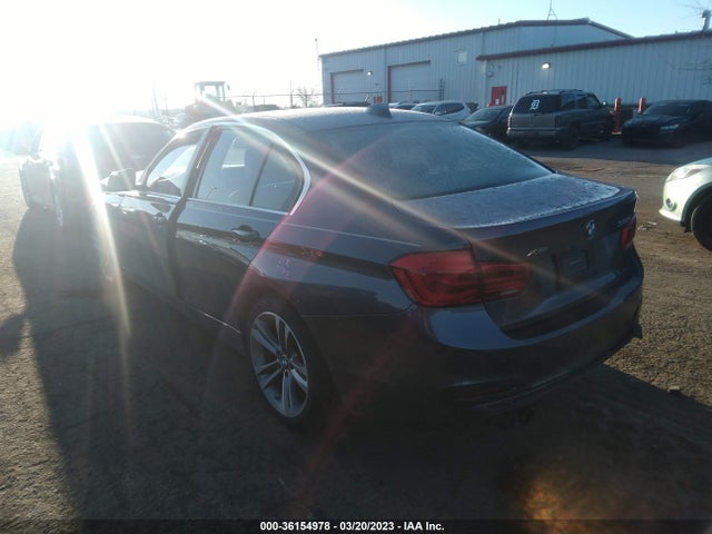 BMW 3 Series 330i Xdrive 2017 WBA8D9G54HNU58942 Image 3