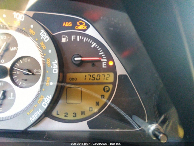 2004 LEXUS IS 300 VIN: JTHBD192440090569