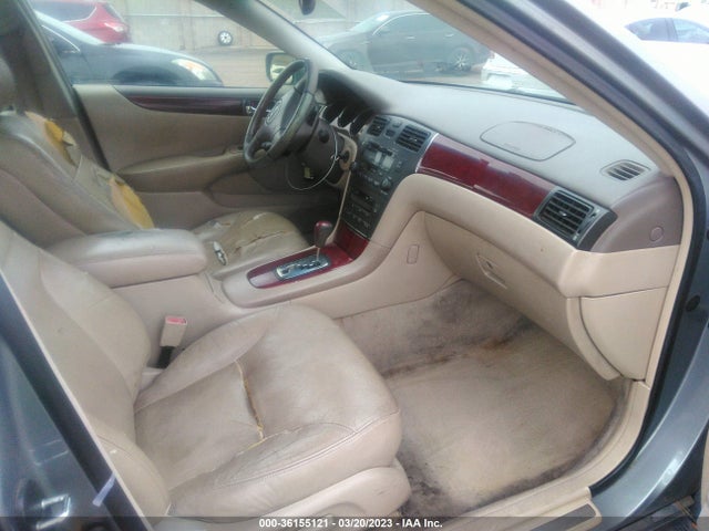 Lexus ES 300 2002 JTHBF30G020065731 Image 6