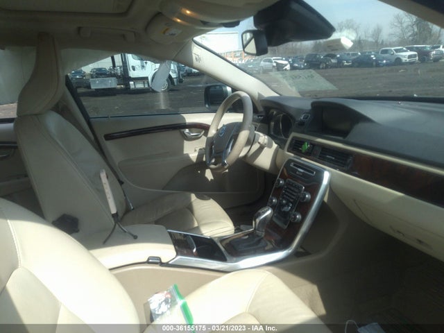 2014 Volvo XC70, VIN: YV4902BZ6E1185846