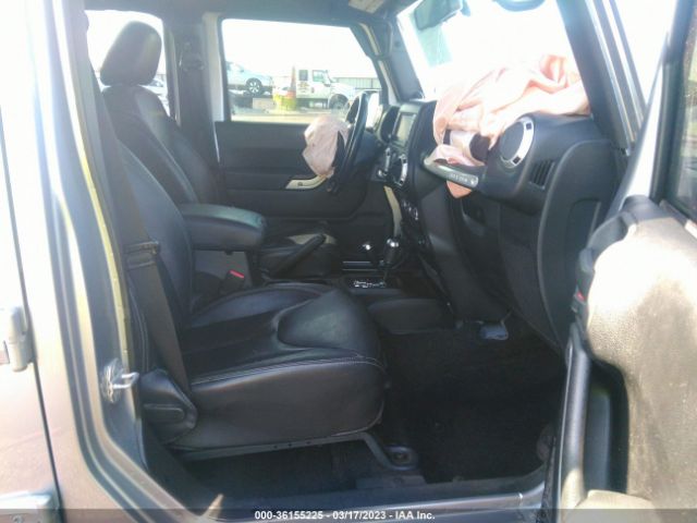 1C4BJWEG4EL101563 Jeep Wrangler Unlimited Sahara