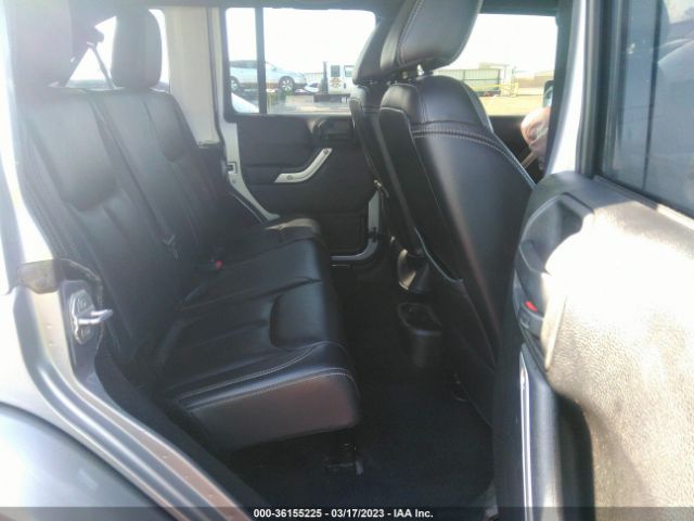 1C4BJWEG4EL101563 Jeep Wrangler Unlimited Sahara