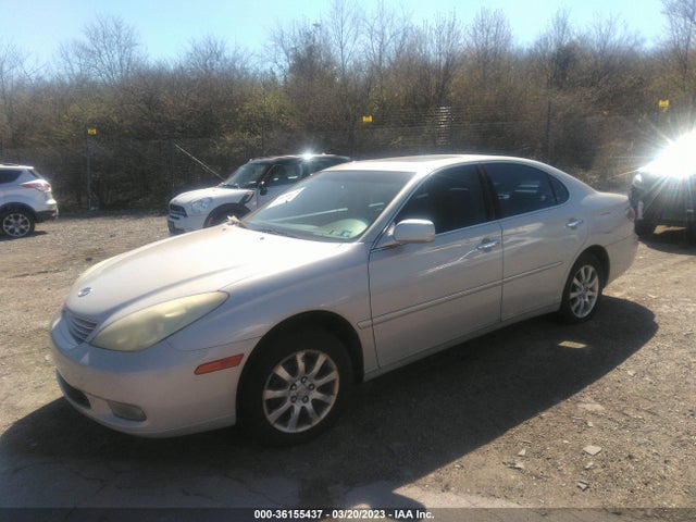 Lexus ES 330 2004 JTHBA30G445011465 Image 2