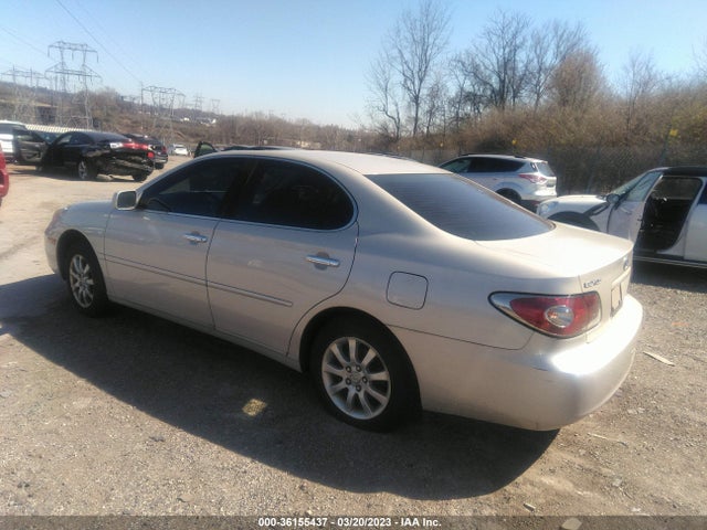 Lexus ES 330 2004 JTHBA30G445011465 Image 3