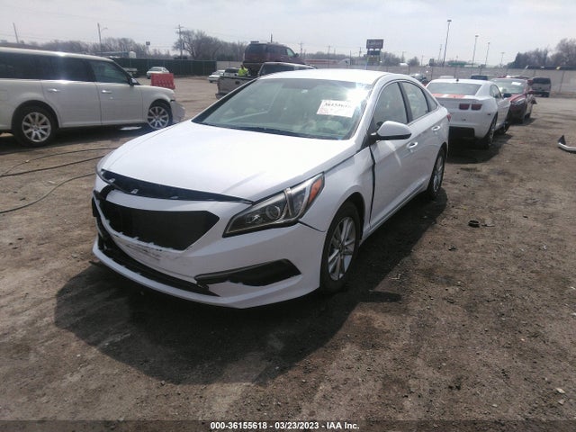 Hyundai SONATA SE 2017 5NPE24AF0HH562070 Image 2